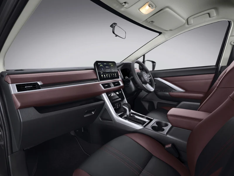 Mitsubishi Xpander Cross Thumbnail 4